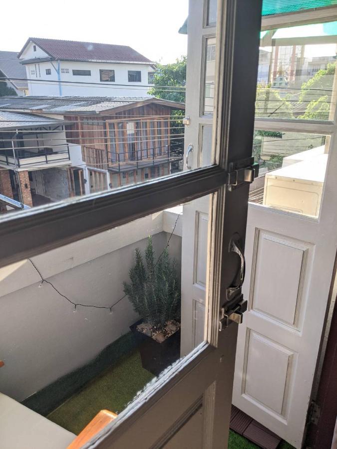 Funky Monkey Cnx - Guesthouse チエンマイ エクステリア 写真